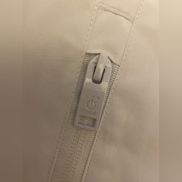 Life Code Progressive Men’s White 100% Nylon Full Zip Lightweight Jacket Size L - Picture 14 of 15
